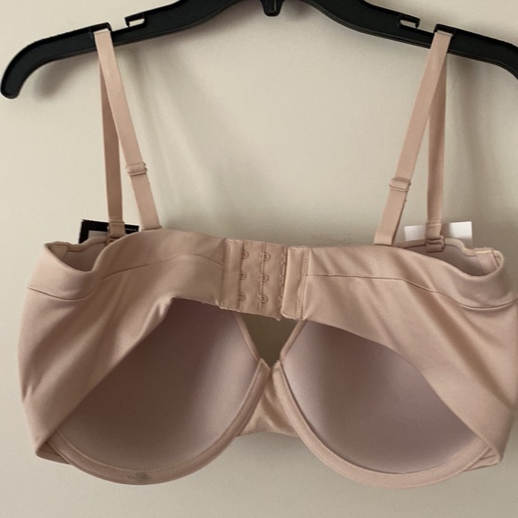 Maidenform Beige smooth finish Lightly Lined Underwire Bra 38DD 38E convertible - Picture 4 of 10